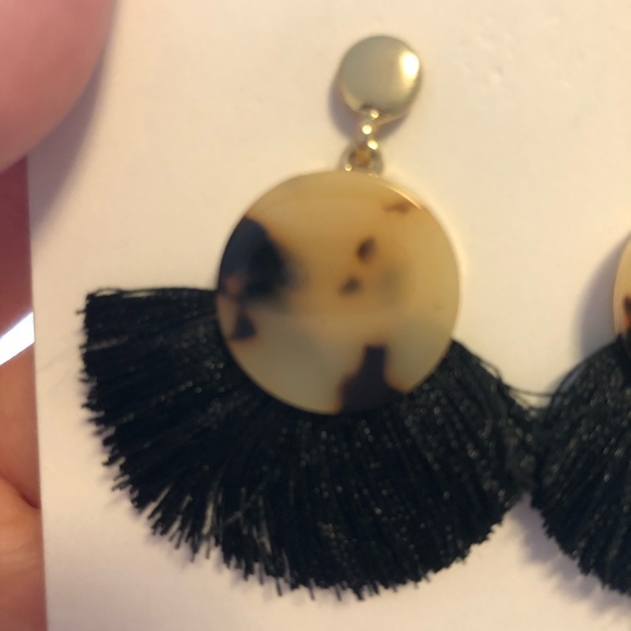 Loft Tortoise Statement Earrings - Picture 2 of 3